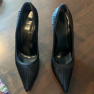 Authentic Gucci Pumps